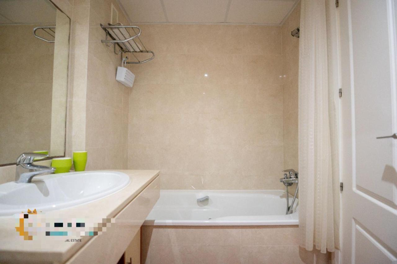 Vista Bahia Con Piscinas, Parking Y Terraza Daire La Herradura  Dış mekan fotoğraf